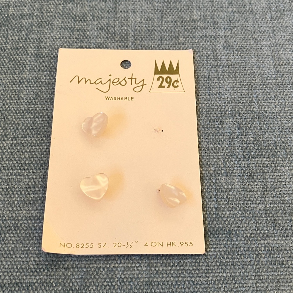 Majesty Heart Buttons